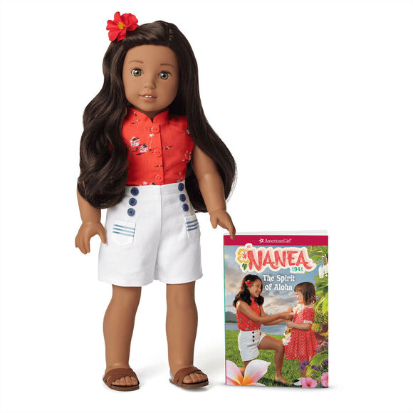 NEW American Girl NANEA DOLL Hawaiian Outfit Necklace Hair Flower & Book + BOX - Picture 8 of 8